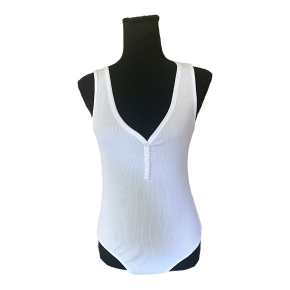 Hyped Unicorn Ribbed Bodysuit 4 Button Front White Size Large 2 Snap Crot… - Picture 4 of 7